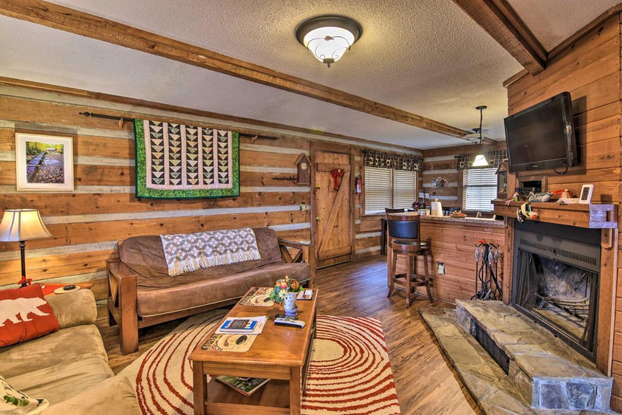 Cozy Cabin With Hot Tub And Smoky Mountain Views! Villa Bryson City Eksteriør billede