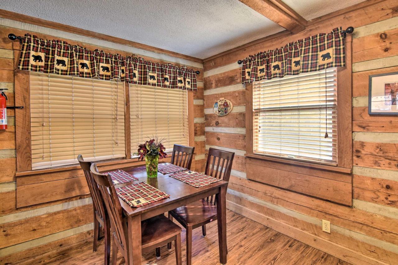 Cozy Cabin With Hot Tub And Smoky Mountain Views! Villa Bryson City Eksteriør billede